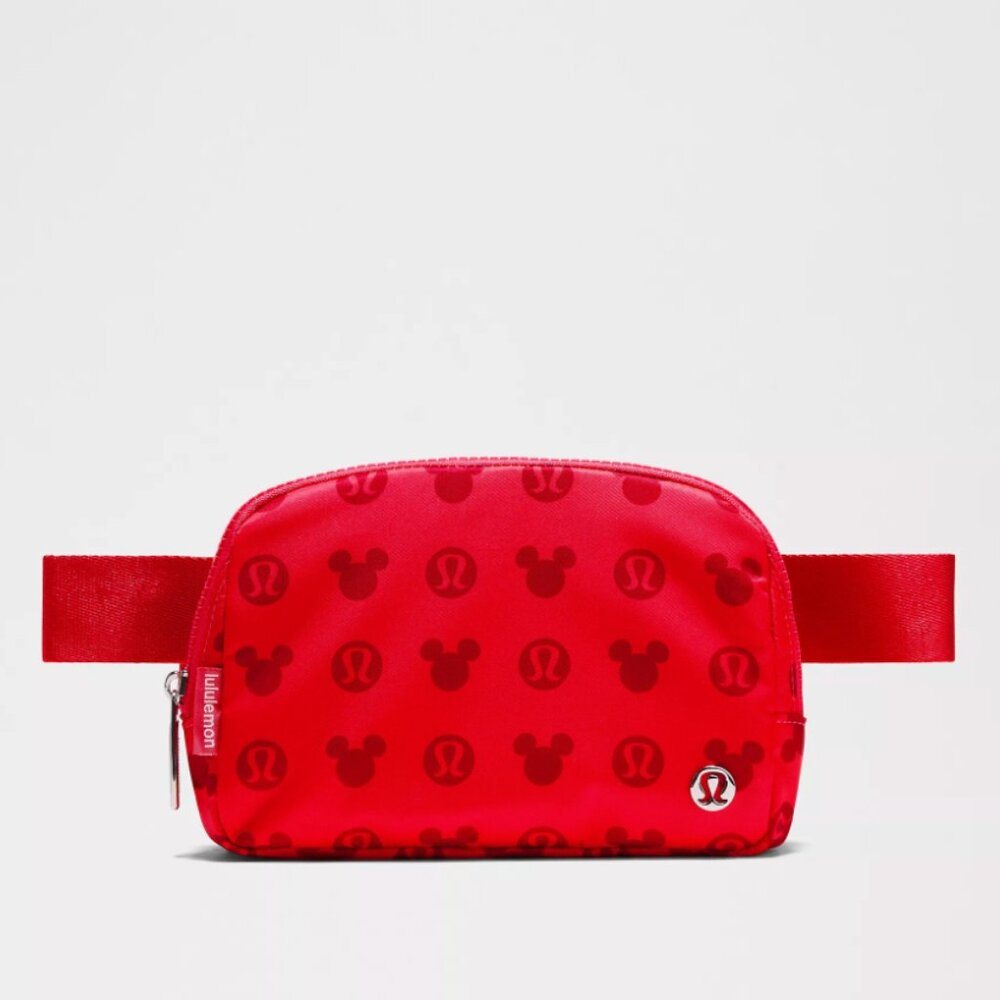 Disney x lululemon Everywhere Belt Bag Long Strap 1L Mickey and Logo